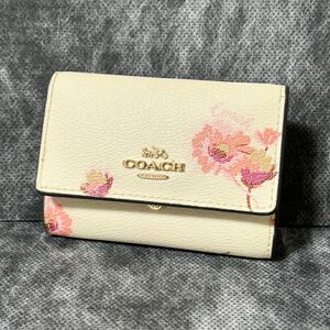  COACH コーチ　 キーケース　花柄　フラワープリント　ベージュ　＊26