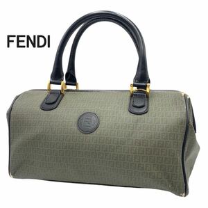 FENDI フェンディ　トートバッグ　ハンドバッグ　ズッカ柄　お洒落　ブランド