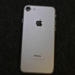 Apple iPhone 7 128GB バッテリー100% ジャンク品　SIMフリー　シルバー