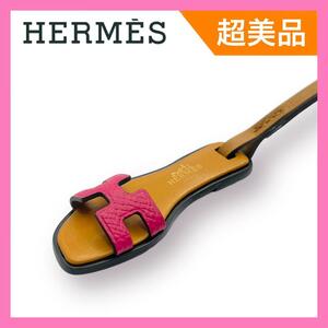 【超美品】HERMES エルメス オラン ナノ チャーム サンダル レザー ピンク