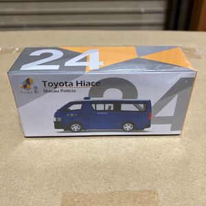 TINY ミニカー　トヨタ ハイエース　未使用保管品　送料290円