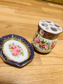 FINE PORCELAIN陶器製歯ブラシ立て　石鹸置きセット