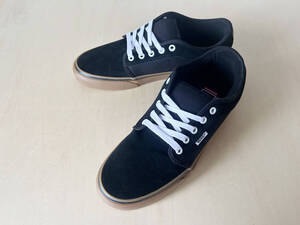 28cm バンズ ガムソール チャッカ ロー VANS SKATE CHUKKA LOW BLACK/GUM US10/28cm VN0A4BX40I4 プロ仕様