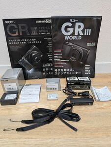 【まとめ買い】RICOH GRⅢ用アクセサリセット チャージャーBJ-11・バッテリーDB-110×2・ケーブルスイッチCA-3・ネックストラップGS-3など