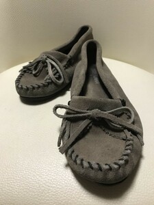 ■【YS-1】 ミネトンカ ローヒール パンプス ■ モカシン 濃いグレー系 24cm 7 ■ Minnetonka 【東京発 手渡し可能】K■