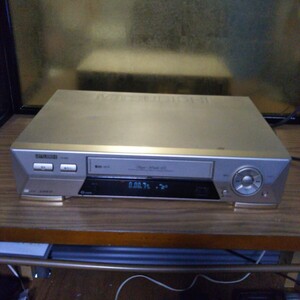 送料無料(C1414)三菱　MITSUBISHI　ミツビシ　 ビデオデッキ　HV-S660 S-VHS