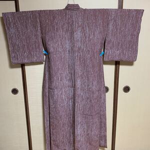 小柄な女性着物　薄い紫　未使用？　小紋　美しい生地です。幅広襟