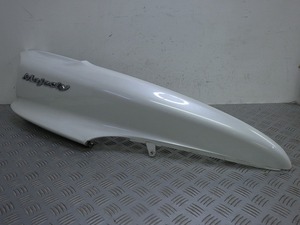 マジェステイ250 SG03J-026*** サイドカバー 右　白