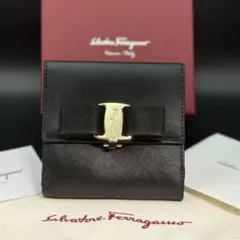 【極美品】Ferragamo ミニ財布　ヴァラリボン　ガンチーニクロージャー