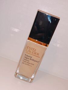 ESTEE LAUDER エスティローダーフューチャリストアクア ブリリアンス ファンデーション 66 ウォームクリーム 30ml