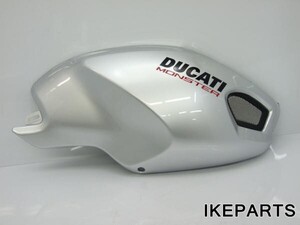 美品 ドゥカティ M696 M796 M1100 純正 ガソリンタンク カバー A434G0246