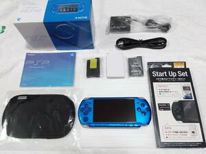 新品同様　バイブラント ブルー　液晶画面は、ほぼキズ無し、ヤケ無し　PSP-3000　バッテリー2個　フィルムは、未使用　綺麗な美品　全9点