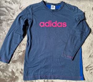 送料込)adidas 前後異色、長袖Tシャツ ロンT、150サイズ