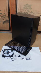 FractalDesign 高い静音性 ATX 対応 ミドルタワーPCケース Define 7 Compact Black FD-C-DEF7C-01 動作品