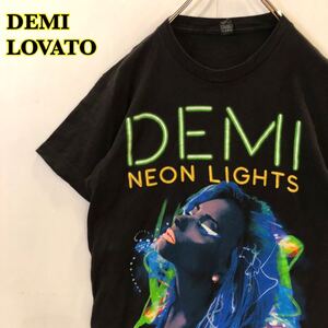 DEMI LOVATO デミロヴァート　半袖Tシャツ　プリントTシャツ　レディース　Sサイズ　【AY0251】