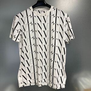 VALENTINO ヴァレンティノ　総柄マルチロゴTシャツ　L