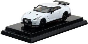 ＜新品＞ オーバーステア 日産 GT-R NISMO 2014モデル ブリリアントホワイトパール 1/64サイズ