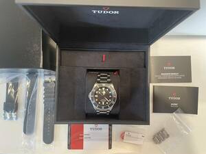 【期間限定値下げ】美品 TUDOR PELAGOS LHD チューダー ペラゴス チタン M25610TNL 箱保証書付 ラバーベルト新品 自動巻レフトハンド