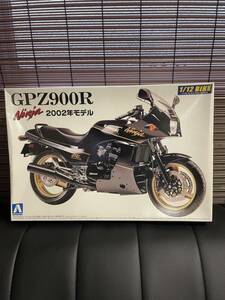 GPZ900R ニンジャ　忍者　ブラック/ゴールド