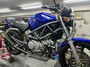 ホンダ　VTR250　MC33　1998年式　希少スーパーコンバット2本出し　タコメーター　