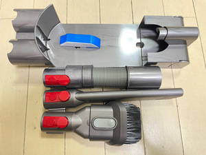 ダイソン Dyson ツール ブランケット４点セット 掃除機 アタッチメント 延長ホース 隙間ノズル コンビネーションノズル 収納用ブランケット