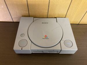 【日本全国 送料込】ジャンク扱い SONY PlayStation 本体のみ SCPH-5500 プレイステーション OS898