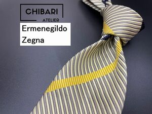 【美品】ErmenegildoZegna　エルメネジルドゼニア　レジメンタル柄　ネクタイ　3本以上送料無料　ブラウン　0504154