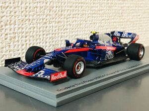 激レア！1/43 スパーク トロロッソ STR14 ホンダ 中国GP アルボン 2019 サインボード付 検 STR13 レッドブル RB15 RB16 RB18 RB20 SF90 W10