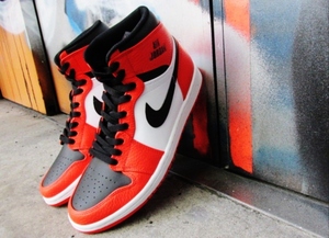 ★　未使用品　★　特別モデル　★　NIKE　AIR　JORDAN　1　RETRO　HIGH　／　エア ジョーダン 1　レトロ　＜　RARE　AIR　＞　27.5（11-22