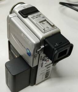 SONY ソニー デジタルビデオカメラ DCR-PC3 ミニDV ハンディカム miniDV Handycam　通電・液晶確認済　ファインダー　再生・録音未確認