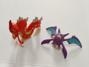 【ジャンク】ポケットモンスター モンスターコレクション モンコレ クロバット ギャラドス色違い 