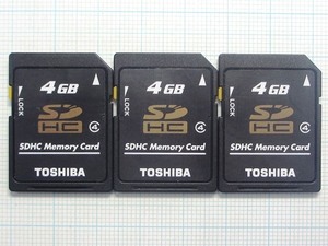 ★TOSHIBA ＳＤＨＣメモリーカード ４GB ３枚 中古★送料６３円～