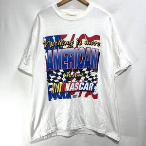 ■ CHECKERED FLAG NASCAR nothing is more AMERICAN than Tシャツ サイズXL 白 古着 Racing レーシング モータスポーツ MOTORSPORTS 車 ■