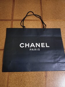 シャネル　紙袋　特大サイズ　　CHANEL　処分価格