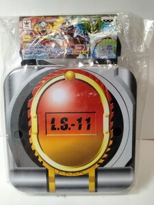 仮面ライダー鎧武（ガイム）ロックシート型缶ケース2