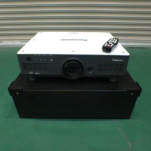 Panasonic PT-D5700 DLPプロジェクター (6000lm/ランプ294時間/標準レンズ付き) 【中古/フォーカス不良・動作品】#401803