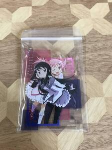 中古品 魔法少女まどか☆マギカ　　鹿目まどか＆暁美ほむら　アクリルキーチェーン 2408m76