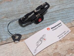 ★送料無料・美品★マンフロット Manfrotto ミニ三脚 ポケット三脚 POCKET MP1-C01 取説付き カメラ用品 小型カメラ コンデジ VLOG YouTube