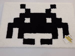 SPACE INVADERS 「RUG2」 WHITE メディコムトイ スペースインベーダー ラグ カーペット