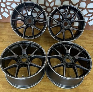 珍しいサイズ !!!RAYS HOMURA 2x5s レイズ ホムラ 18x9.0j IS+43 114.3 5穴 スカイライン フェアレディZ スープラ クラウン　アルフアード