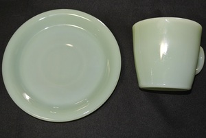  Fire-King Jadeite Small Restaurant Ovenware D Handle Mug & Saucer Set 1951-　1個