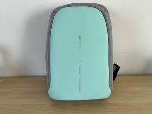 エックスディーデザインBobby Hero Small Anti-Theft backpack リュックサック 11.5L ミントグリーン