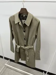 【雷市場（ポンジャン）商品韓国直送】 女性) BURBERRY(バーバリー ) ロンドン トレンチコート