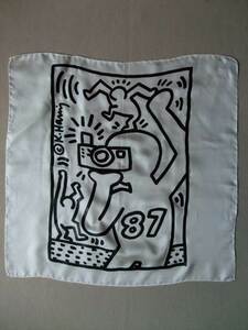 1980s Keith Haring キースへリング シルクスカーフ　イタリア製　ビンテージ中古品　当時物　※極小の穴あり
