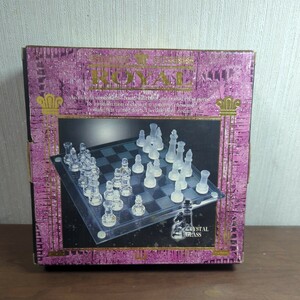 GLASS CHESS ROYAL 　グラスチェス