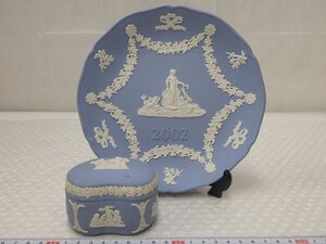 P7556 Wedgwood ウェッジウッド 小箱 イヤープレート 2002 2点 皿 小物入れ