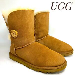 ☆即決・送料無料☆UGG アグ BAILEY BUTTON SHORT ベイリーボタン ショート チェスナット 23cm ムートンブーツ 本革 本皮 レディース