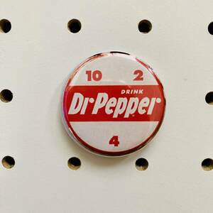 《災害支援チャリティー缶バッジ》ラベル アメリカン 缶バッジ 寄付金 Dr.pepper A-4