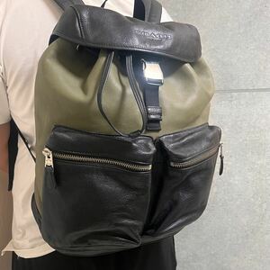 極美品 COACH コーチ　F71728 リュック　バックパック デイパック ビジネスバッグ A4収納可能　PC収納可能 大容量 メンズ グリーン 黒