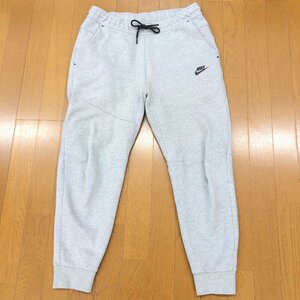 ●NIKE ナイキ テック フリース スウェット ジョガーパンツ L グレー スウェットパンツ ロゴプリント スポーツウェア 国内正規品 メンズ